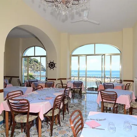 فندق Terme Marina Lacco Ameno (Isola d'Ischia)